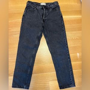 Everlane 90s Cheeky Jean in Washed Black